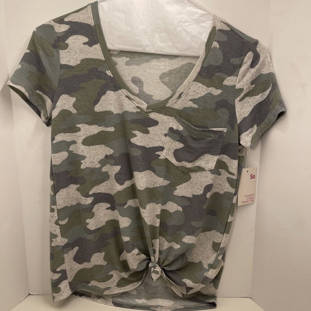 SO ― Size XS ― FAVORITE V-NECK POCKET TEE Super Soft CAMO  T-Shirt NWT ―‎